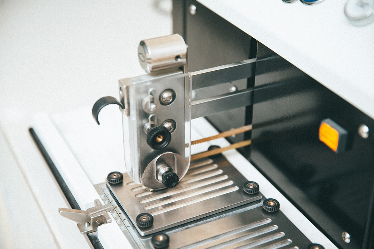 Apresente a máquina de teste EN388